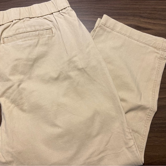 Lands End Women’s 16 Petite Mid Rise Khaki Pants - Picture 1 of 6